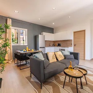  Appartamento Superbe Avec Balcon Proche Monaco